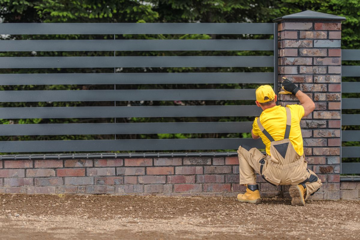 Top-Quality Fencing Services in Junction City – Secure & Beautify Your Property