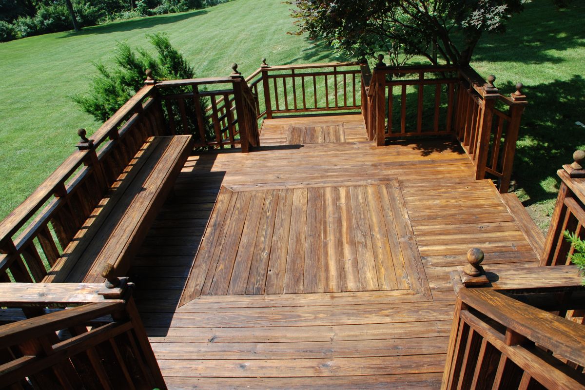 Transform Your Outdoor Space with a Leading Decks Company in Eugene